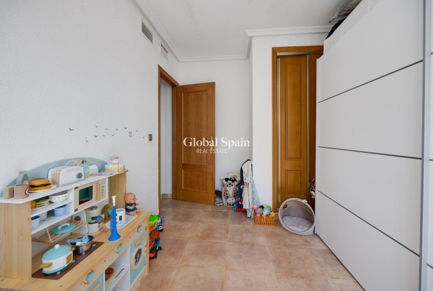 Revente - VILLA -
SAN FULGENCIO - Costa Blanca