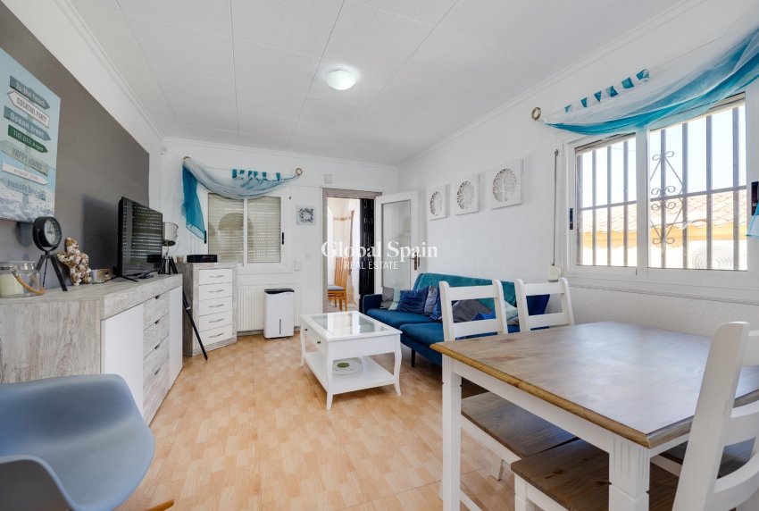 Revente - VILLA -
SAN FULGENCIO - LA MARINA