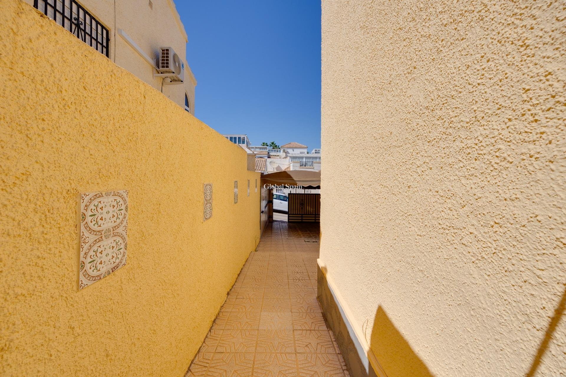 Revente - VILLA -
SAN FULGENCIO - LA MARINA