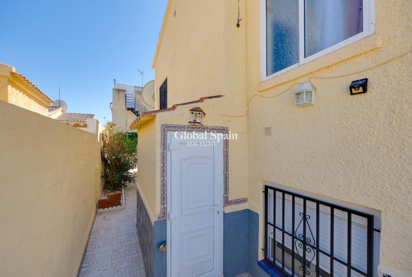 Revente - VILLA -
SAN FULGENCIO - LA MARINA