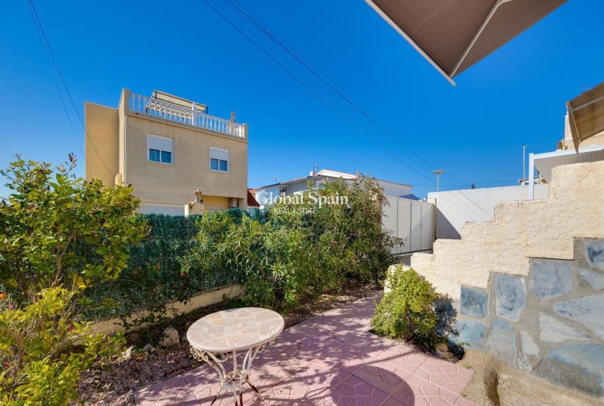 Revente - VILLA -
SAN FULGENCIO - LA MARINA