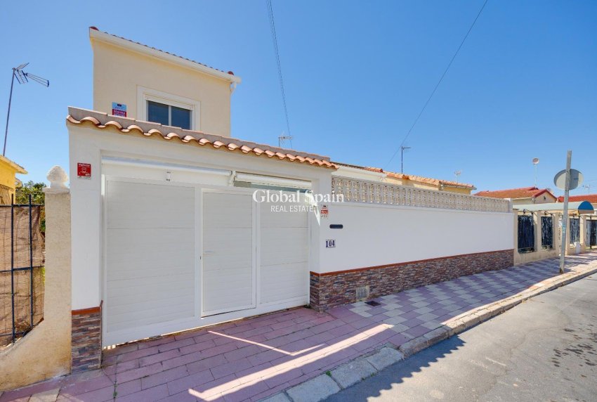 Revente - VILLA -
SAN FULGENCIO - LA MARINA