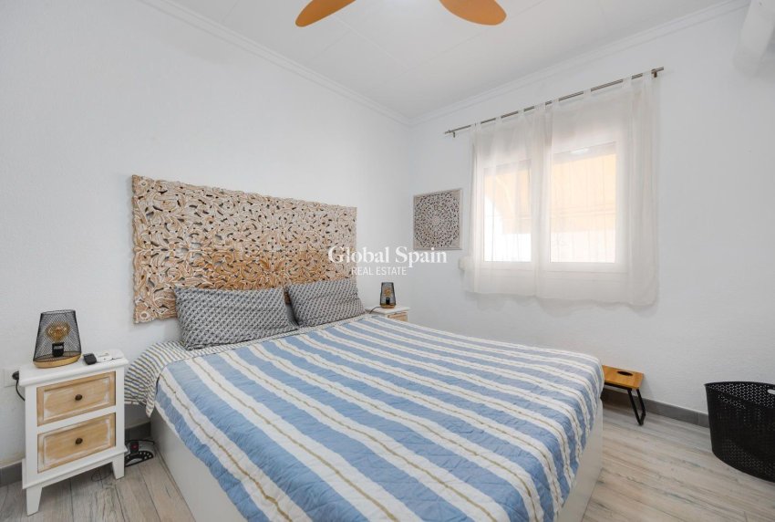 Revente - VILLA -
SAN FULGENCIO - LA MARINA