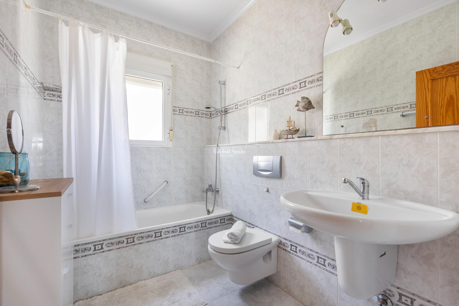 Revente - VILLA -
SAN FULGENCIO - Urb. La Marina