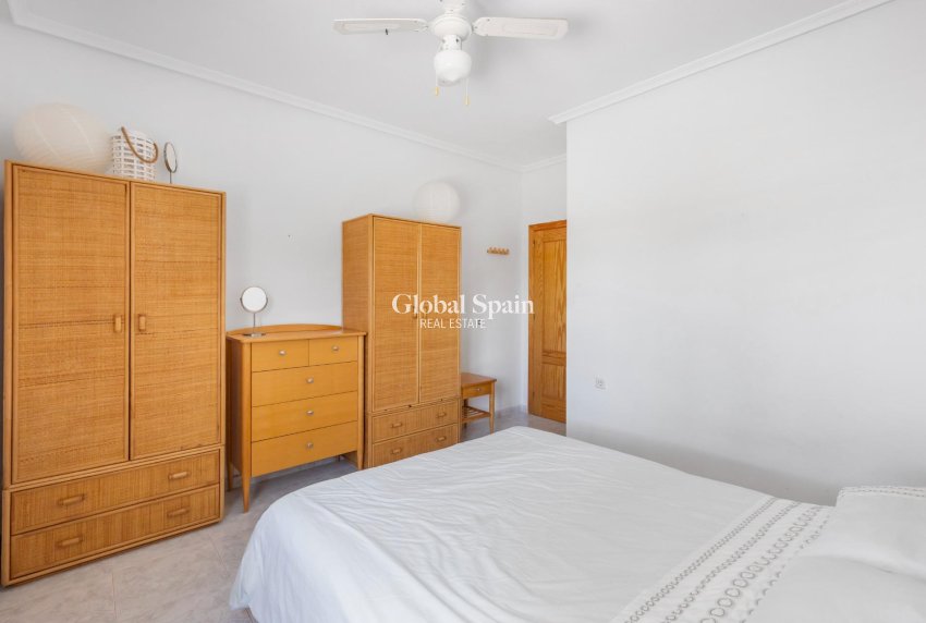 Revente - VILLA -
SAN FULGENCIO - Urb. La Marina