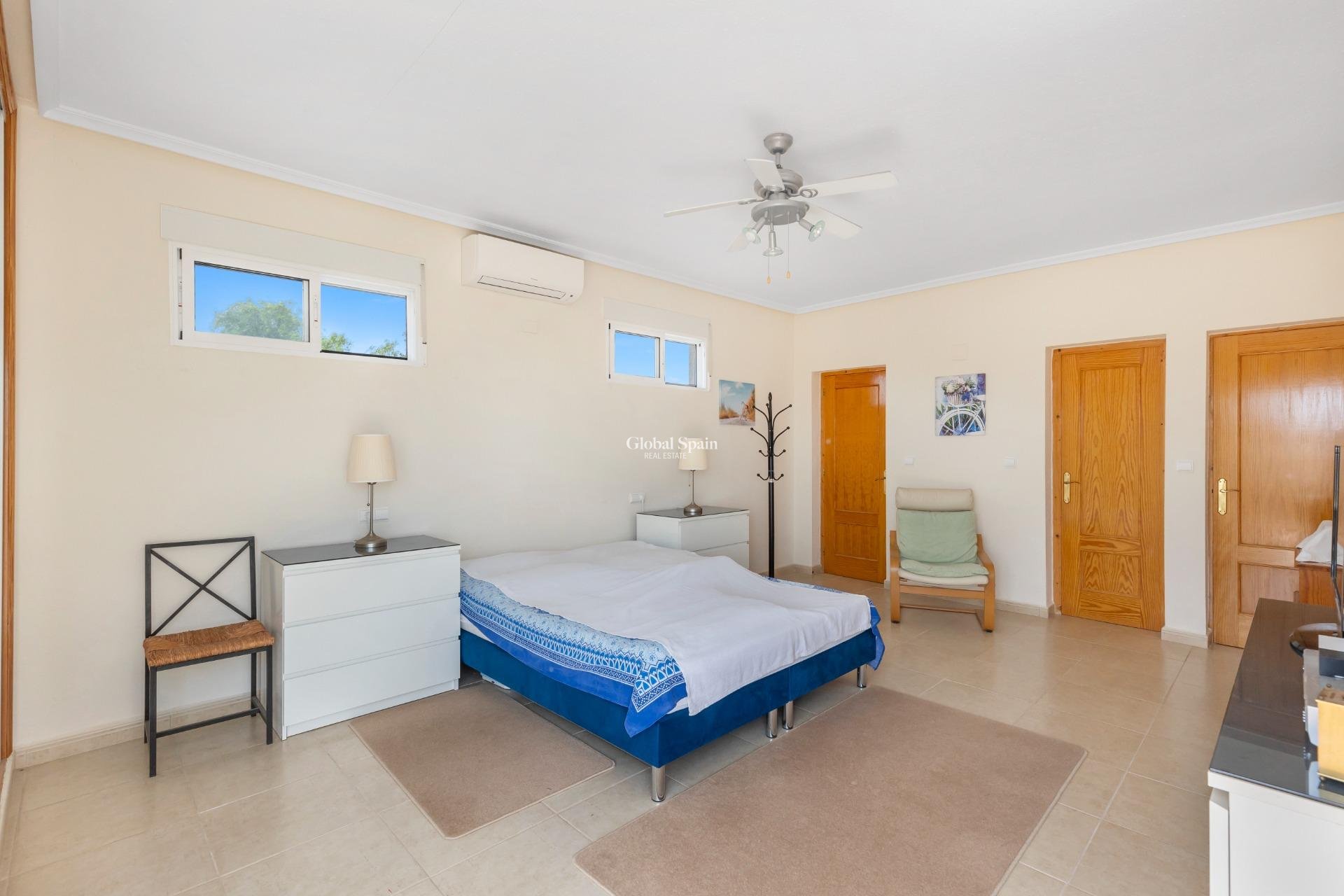 Revente - VILLA -
SAN FULGENCIO - Urb. La Marina