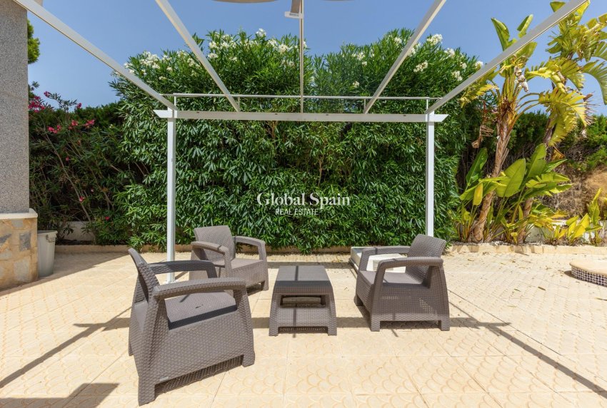 Revente - VILLA -
SAN FULGENCIO - Urb. La Marina