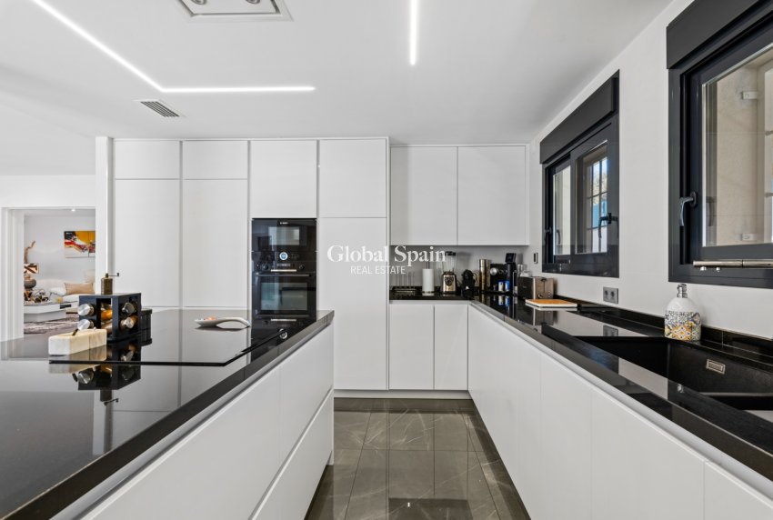 Revente - Villa -
SAN JUAN DE ALICANTE - Frank Espinós