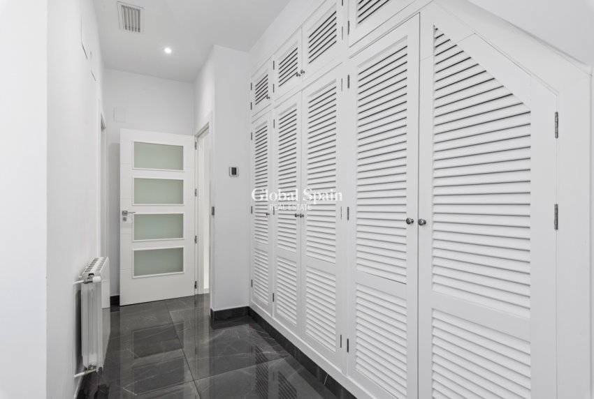 Revente - Villa -
SAN JUAN DE ALICANTE - Frank Espinós