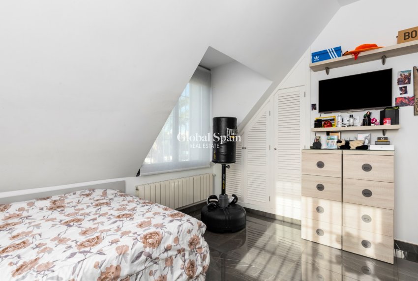 Revente - Villa -
SAN JUAN DE ALICANTE - Frank Espinós