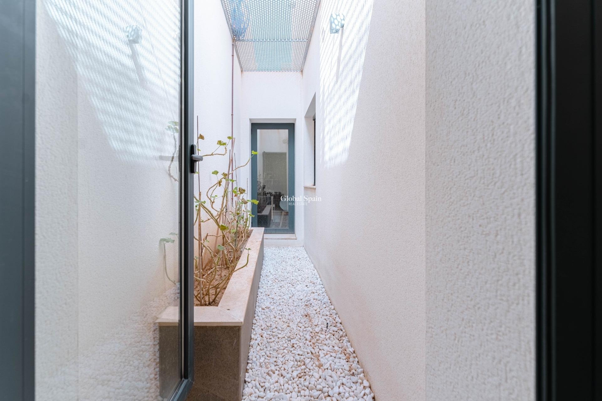 Revente - VILLA -
SAN MIGUEL DE SALINAS - Bellavista