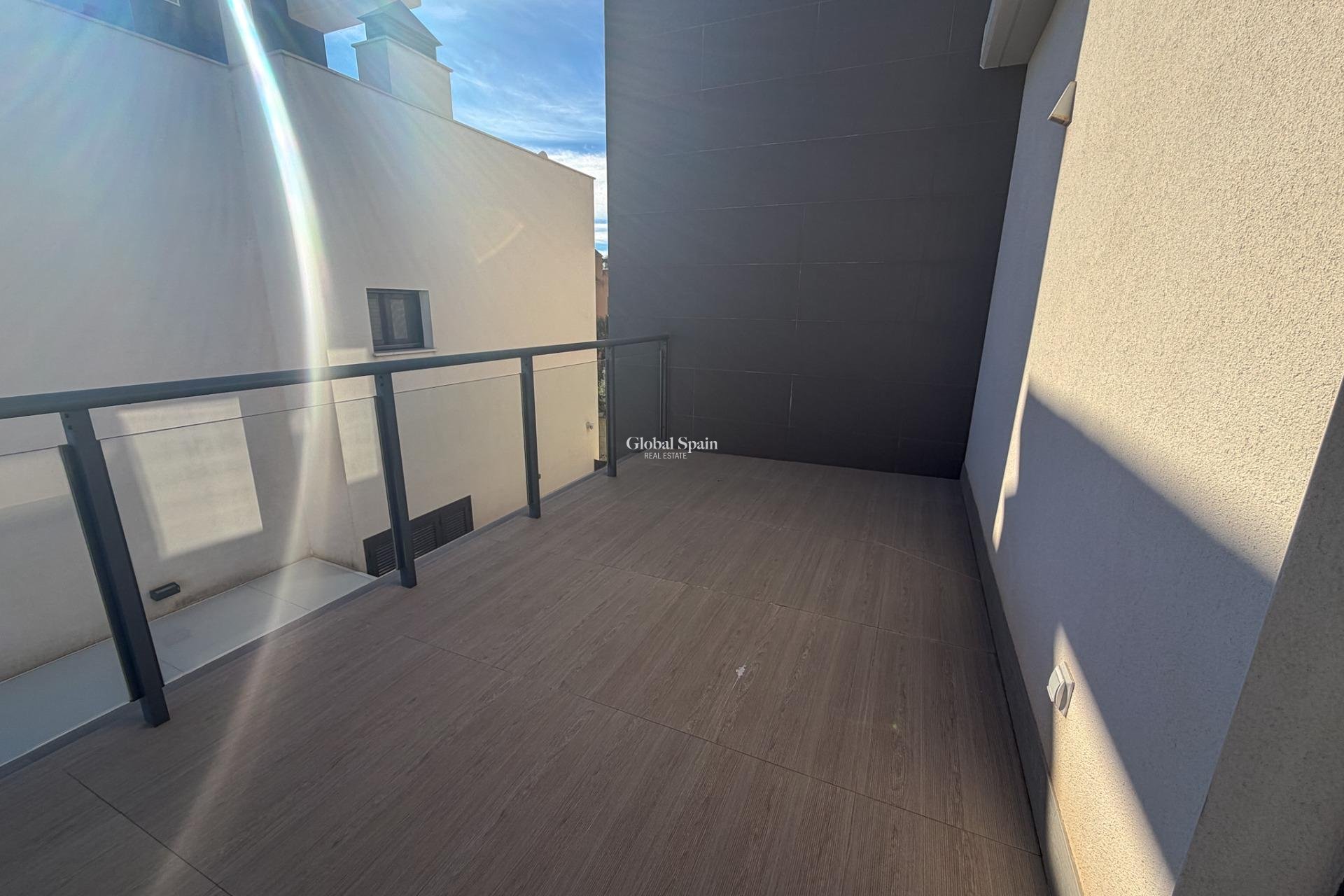 Revente - VILLA -
SAN MIGUEL DE SALINAS - Bellavista