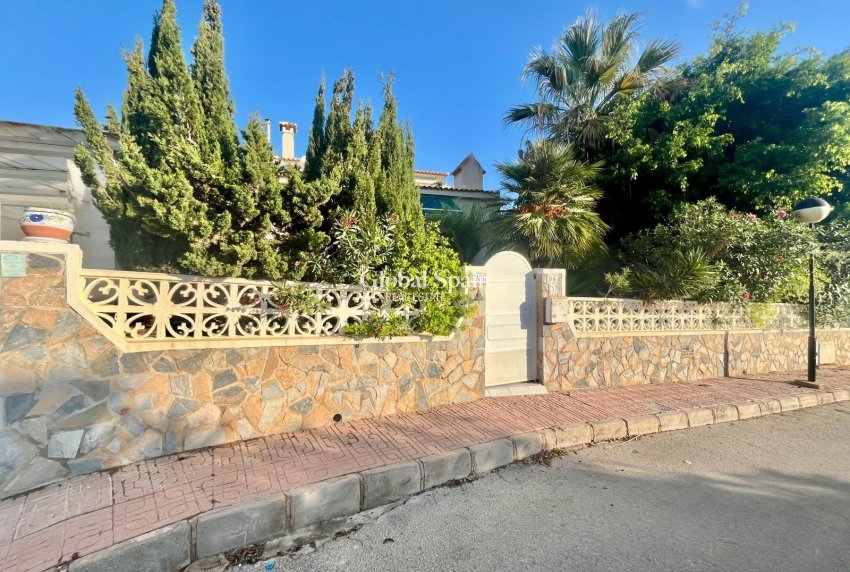 Revente - VILLA -
SAN MIGUEL DE SALINAS - Blue Lagoon