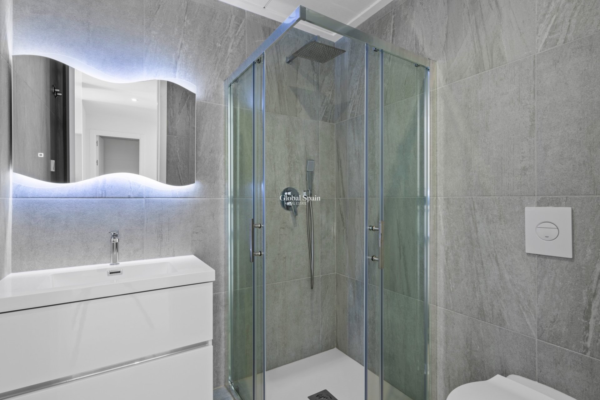 Revente - VILLA -
SAN MIGUEL DE SALINAS - Costa Blanca South