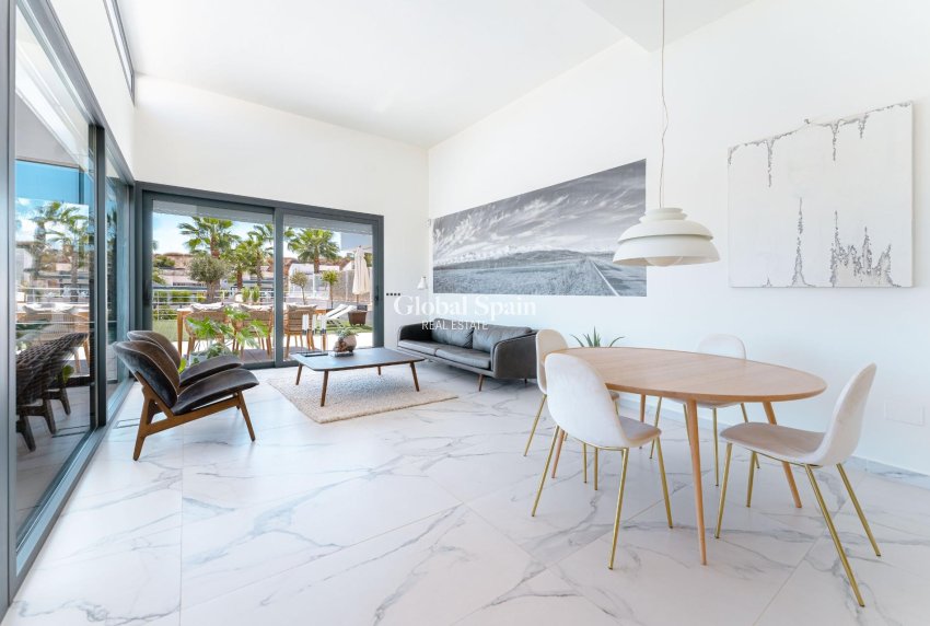 Revente - Villa -
SAN MIGUEL DE SALINAS - Costa blanca sur