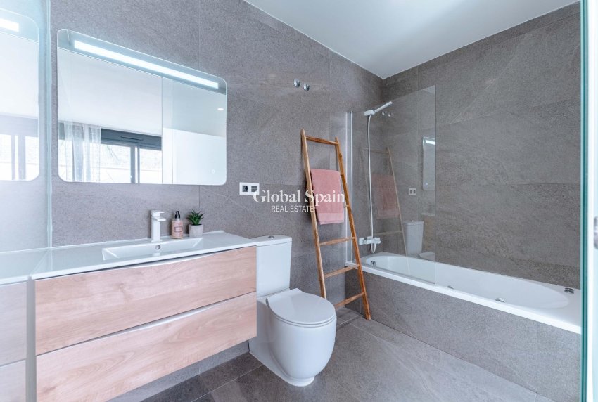 Revente - Villa -
SAN MIGUEL DE SALINAS - Costa blanca sur