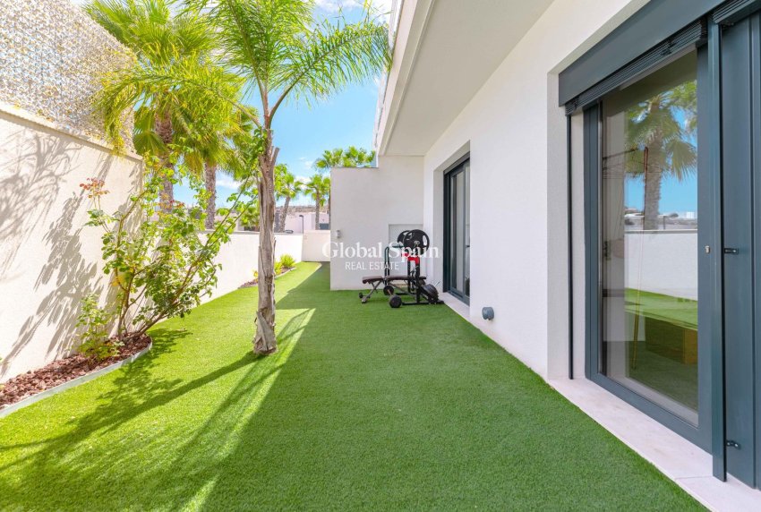 Revente - Villa -
SAN MIGUEL DE SALINAS - Costa blanca sur