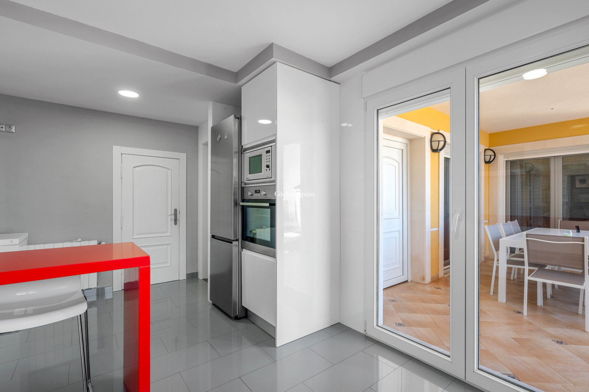 Revente - VILLA -
SAN MIGUEL DE SALINAS - Costa Blanca