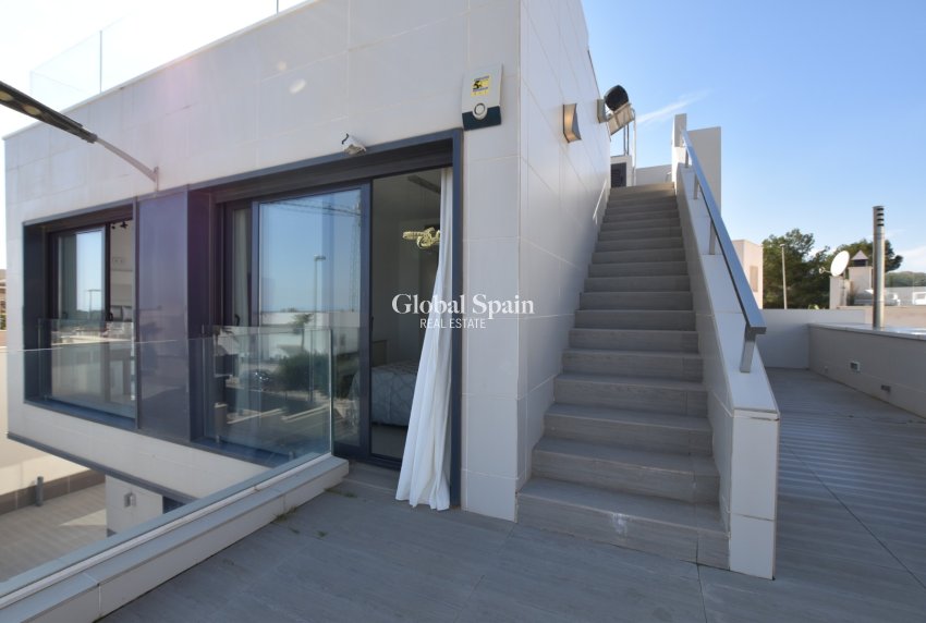 Revente - VILLA -
SAN MIGUEL DE SALINAS - Inland