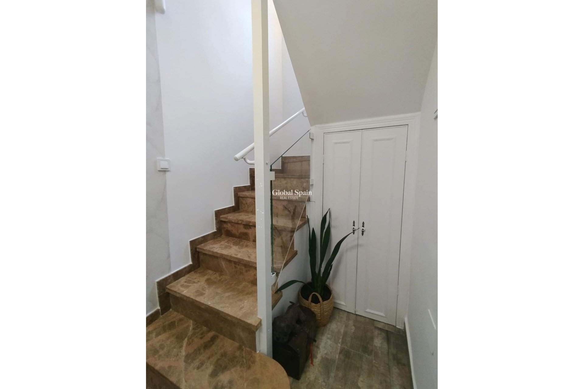 Revente - VILLA -
SAN MIGUEL DE SALINAS - Inland