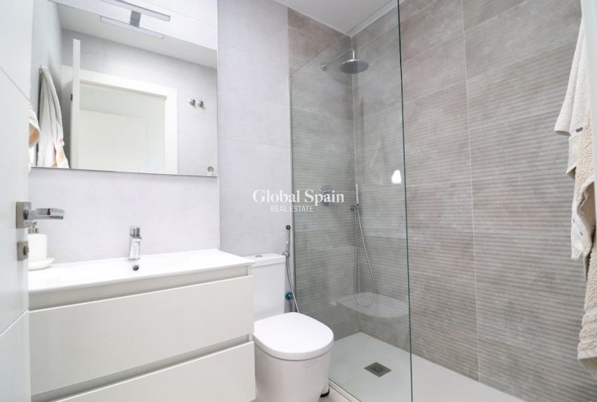 Revente - VILLA -
SAN MIGUEL DE SALINAS - Inland