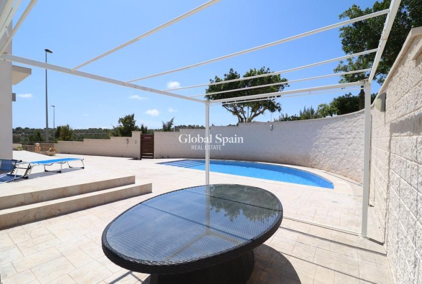 Revente - VILLA -
SAN MIGUEL DE SALINAS - Inland