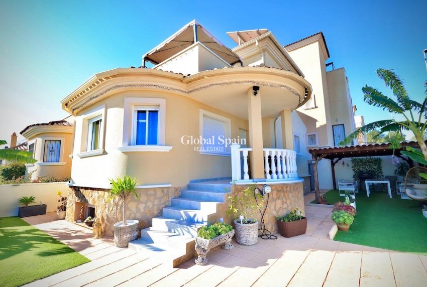 Revente - VILLA -
SAN MIGUEL DE SALINAS - Inland