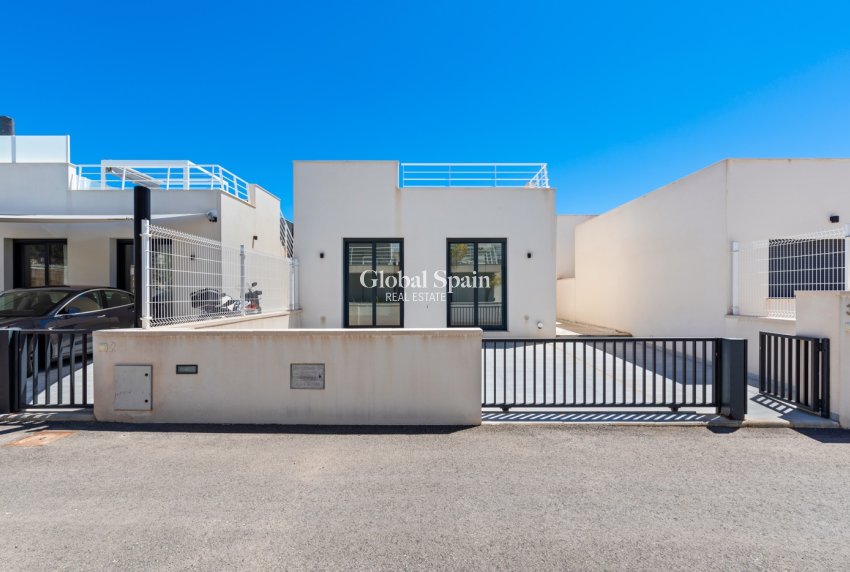 Revente - VILLA -
SAN MIGUEL DE SALINAS - Inland