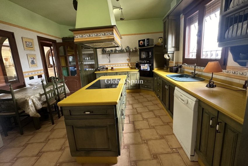 Revente - VILLA -
SAN MIGUEL DE SALINAS - Inland