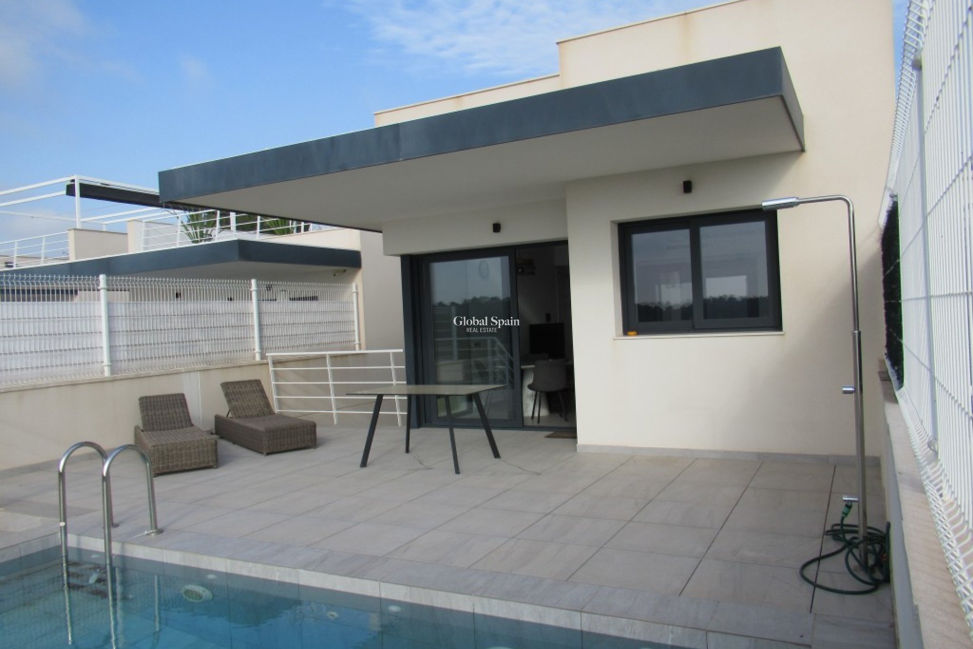 Revente - VILLA -
SAN MIGUEL DE SALINAS - Inland