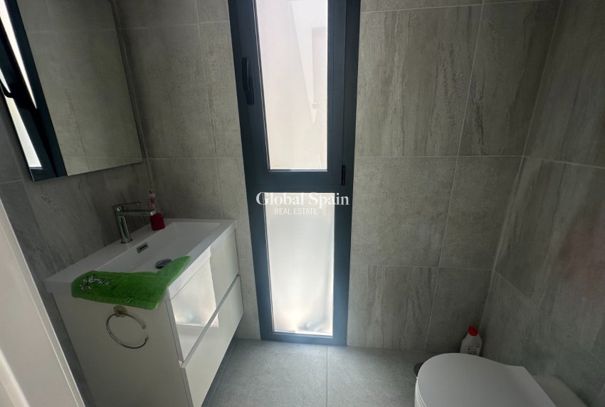 Revente - VILLA -
SAN MIGUEL DE SALINAS - Inland