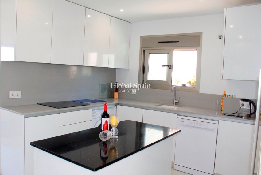 Revente - VILLA -
SAN MIGUEL DE SALINAS - Inland