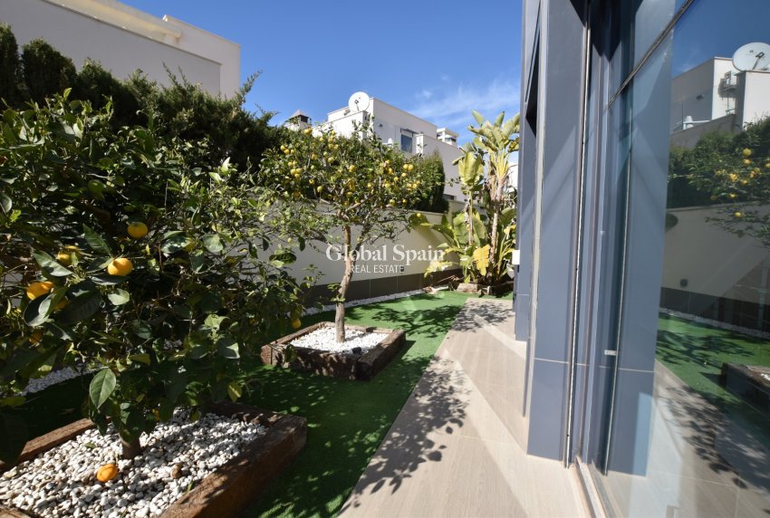 Revente - VILLA -
SAN MIGUEL DE SALINAS - Inland