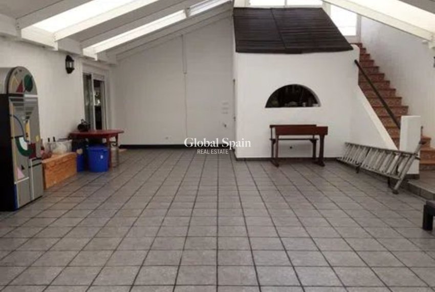 Revente - VILLA -
SAN MIGUEL DE SALINAS - Inland