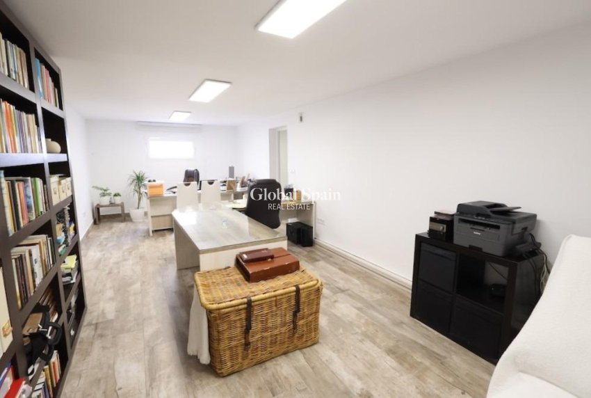 Revente - VILLA -
SAN MIGUEL DE SALINAS - Inland