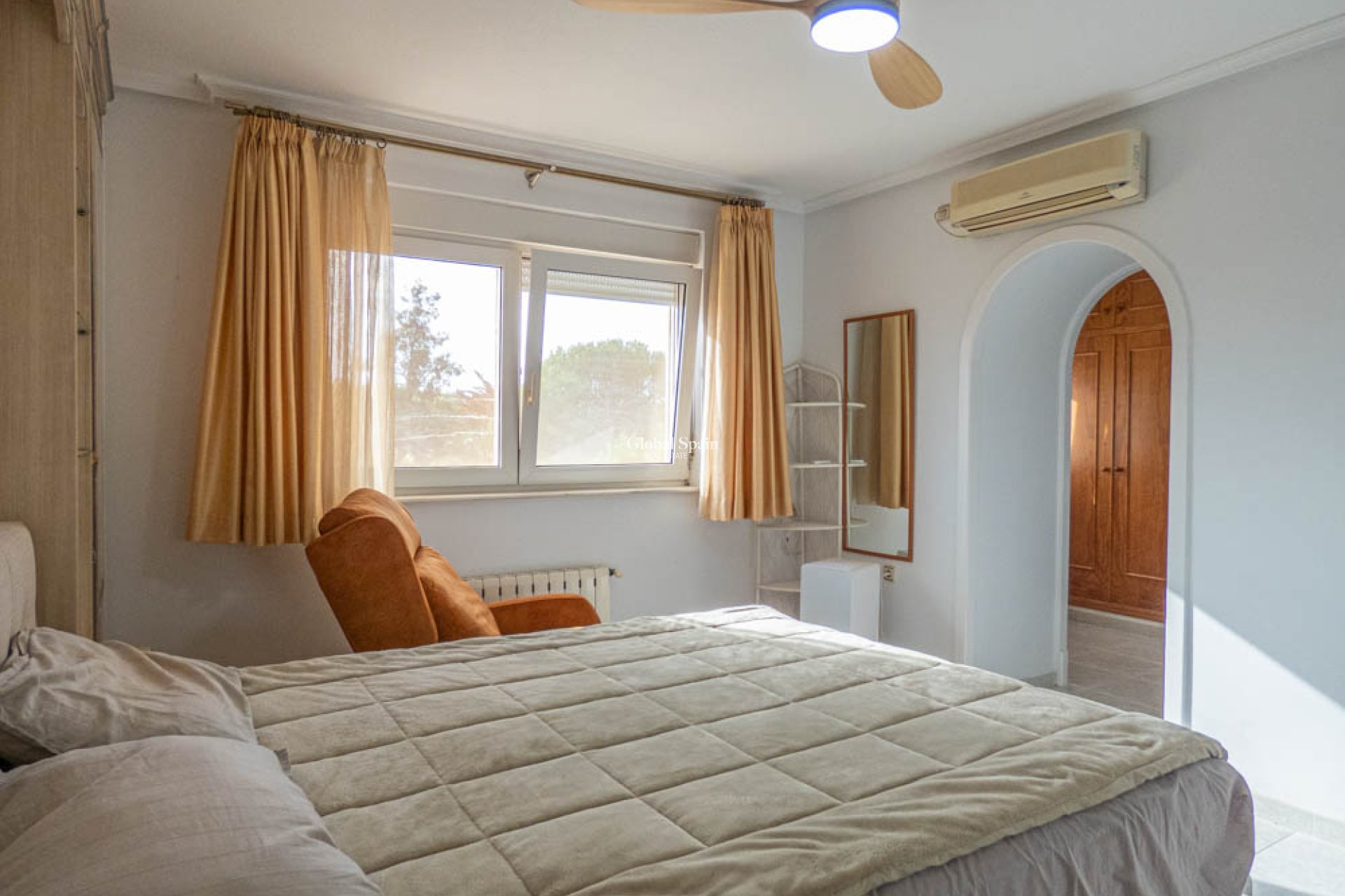 Revente - VILLA -
SAN MIGUEL DE SALINAS - Inland
