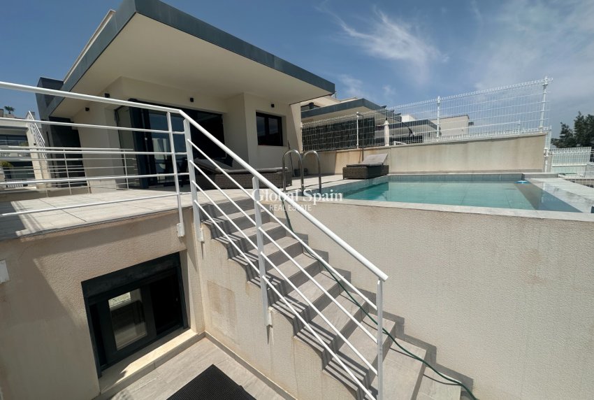 Revente - VILLA -
SAN MIGUEL DE SALINAS - Inland
