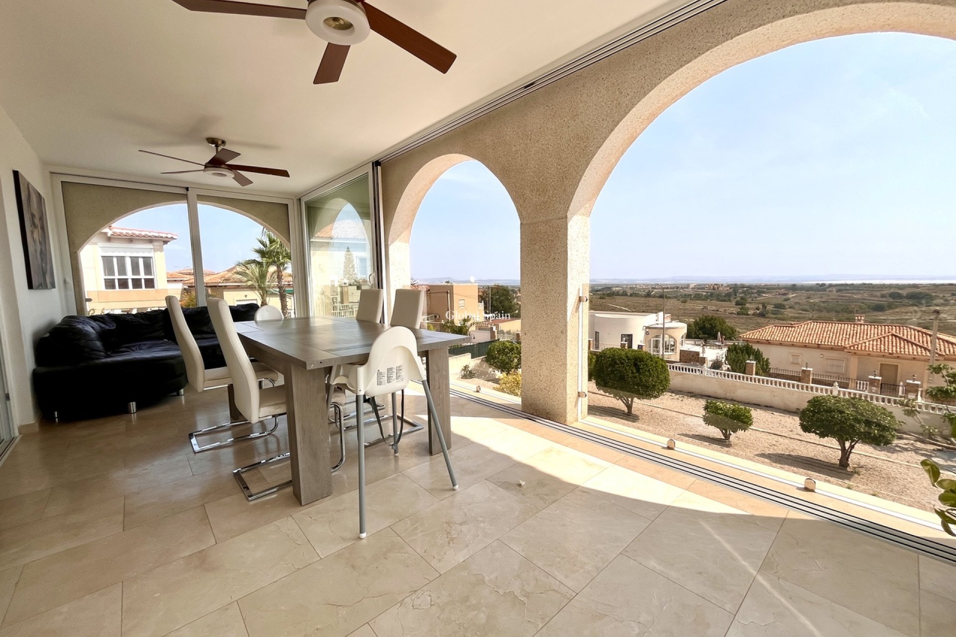 Revente - VILLA -
SAN MIGUEL DE SALINAS - Inland