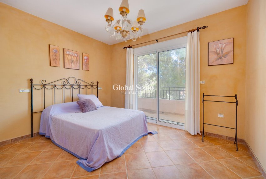 Revente - VILLA -
SAN MIGUEL DE SALINAS - Inland
