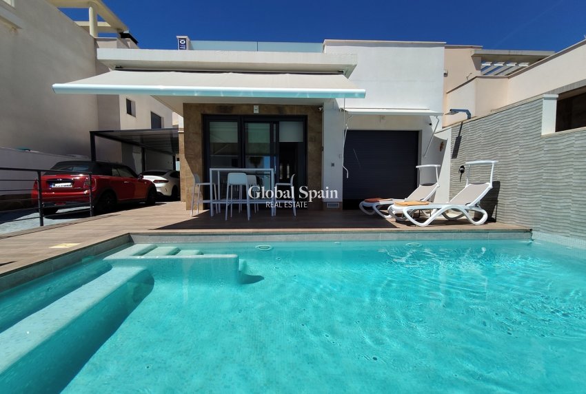 Revente - VILLA -
SAN MIGUEL DE SALINAS - Inland
