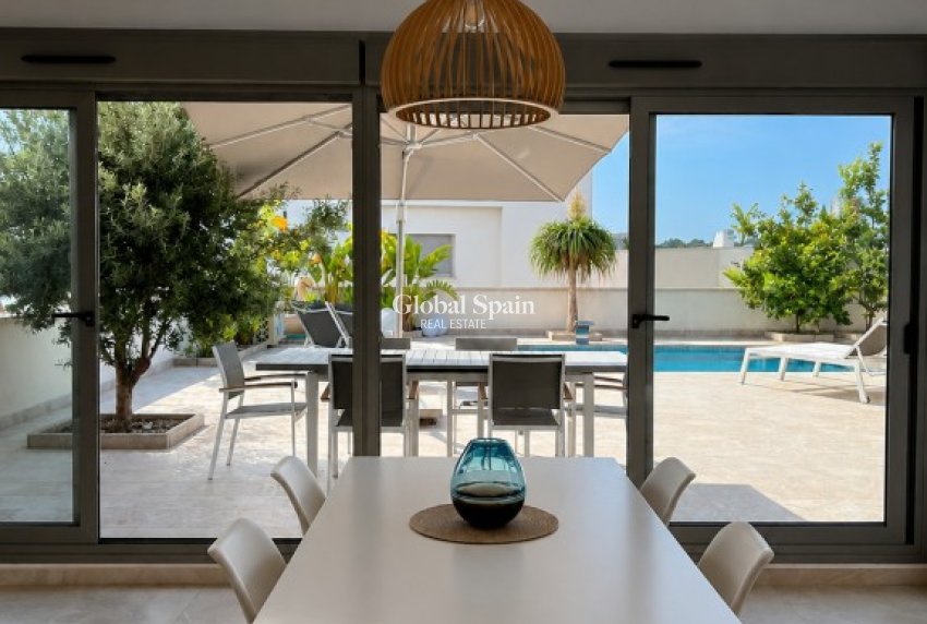 Revente - VILLA -
SAN MIGUEL DE SALINAS - Inland