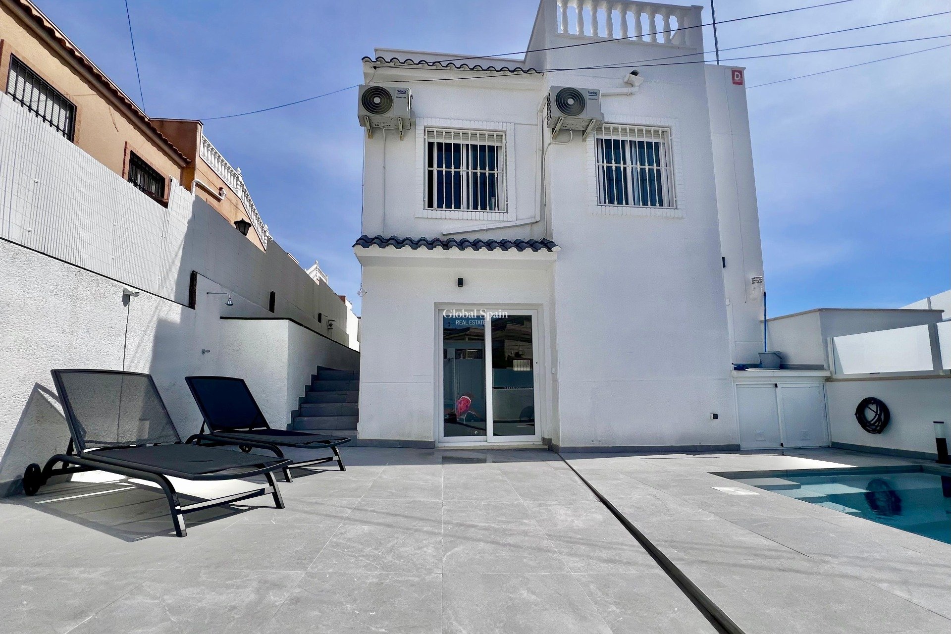 Revente - VILLA -
SAN MIGUEL DE SALINAS - Las filipinas