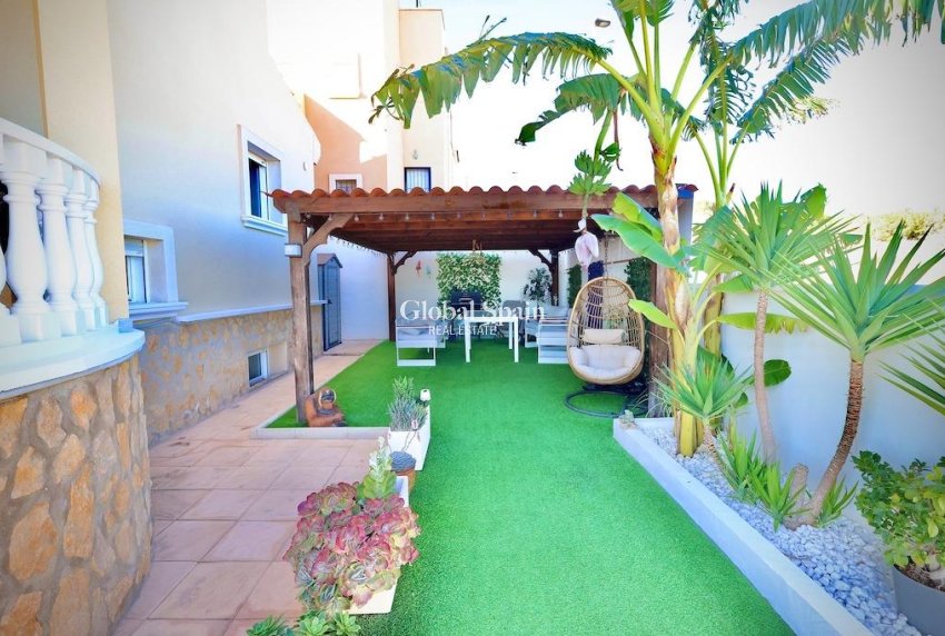 Revente - Villa -
SAN MIGUEL DE SALINAS - Residencial los flamencos