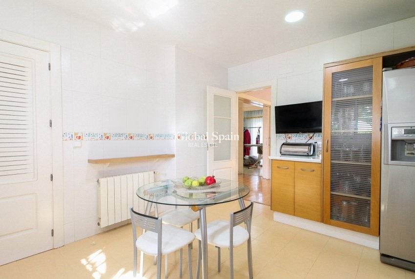 Revente - VILLA -
SAN VICENTE DEL RASPEIG - Inland