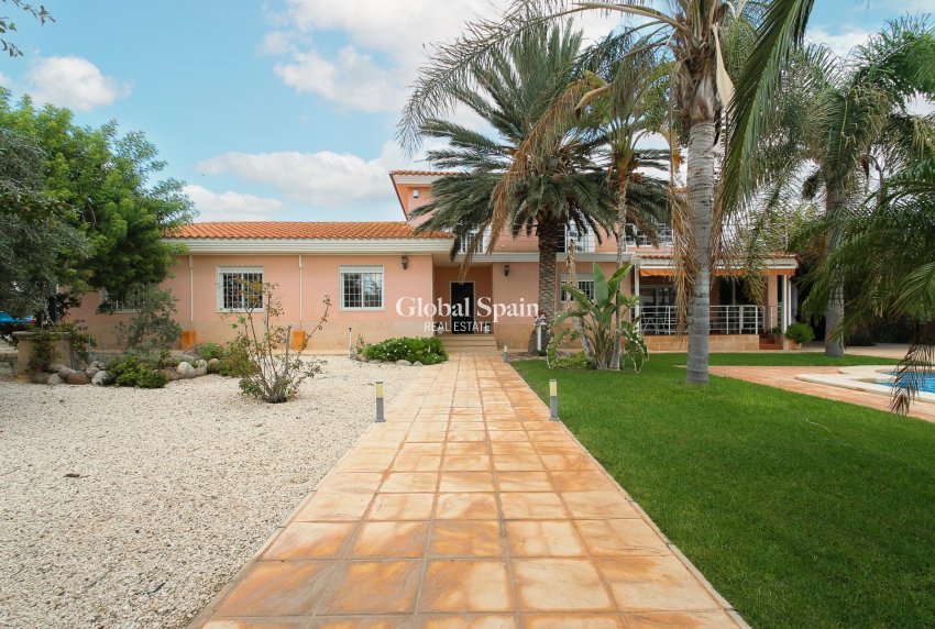 Revente - VILLA -
SAN VICENTE DEL RASPEIG - Inland