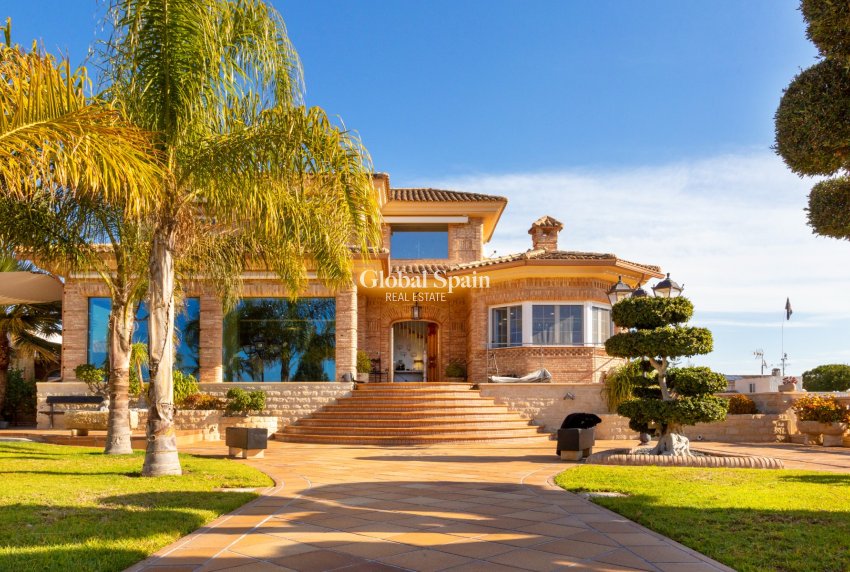 Revente - VILLA -
SAN VICENTE DEL RASPEIG - Inland