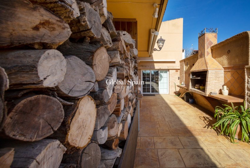 Revente - VILLA -
SAN VICENTE DEL RASPEIG - Inland