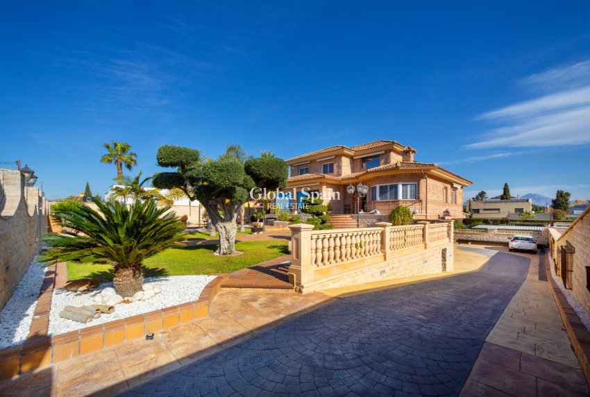 Revente - VILLA -
SAN VICENTE DEL RASPEIG - Inland