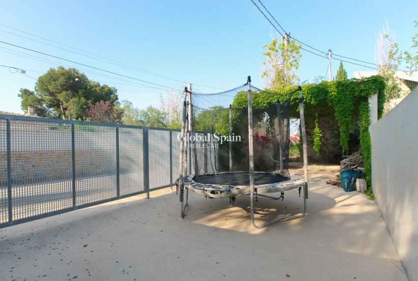 Revente - VILLA -
SAN VICENTE DEL RASPEIG - Inland