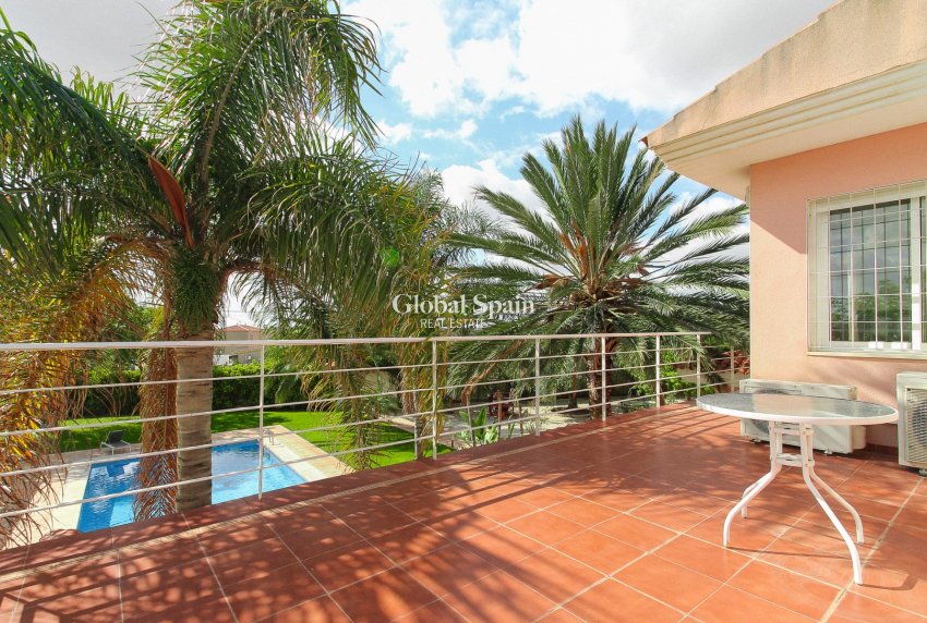 Revente - VILLA -
SAN VICENTE DEL RASPEIG - Inland
